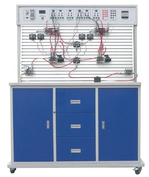 PLC����͸��Һ����